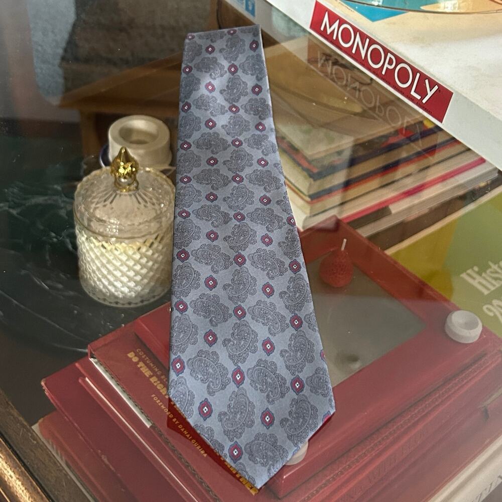 NWT J. Riggins Hunting Horn Vintage Paisley Silk Tie Made in USA Italian Printed